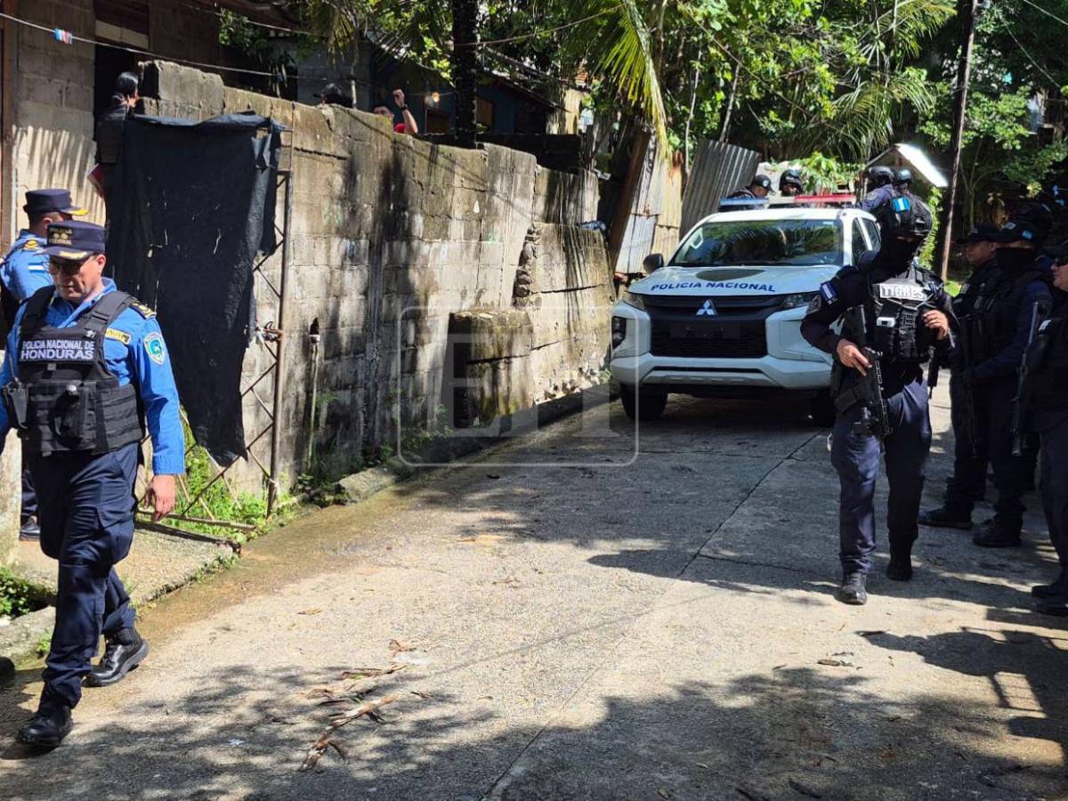 Venían de la iglesia cuando fueron raptados: así es la casa loca donde habrían matado cuatro primos en La Ceiba