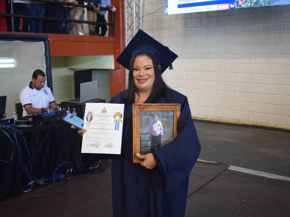 La Universidad Pedagógica gradúa a más de 150 nuevos docentes