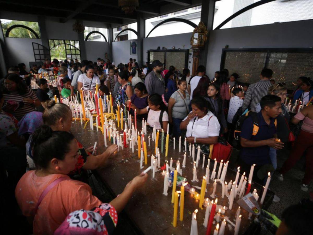 Fe y devoción: la Virgen de Suyapa reúne a miles en su aniversario Fe y devoción: la Virgen de Suyapa reúne a miles en su aniversario