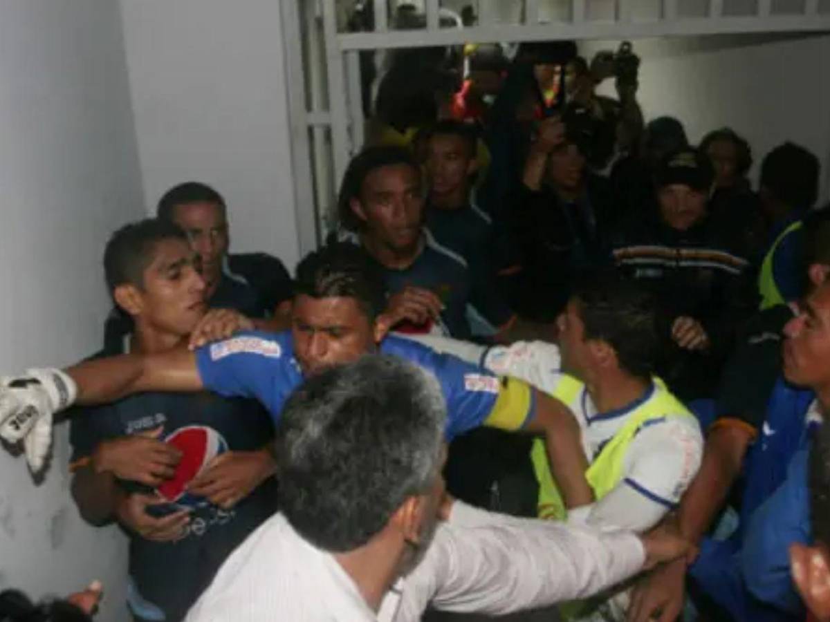 Me vale p... yo te la pago dos veces: revelan cuánto y quién de Motagua pagó la cámara en 2011