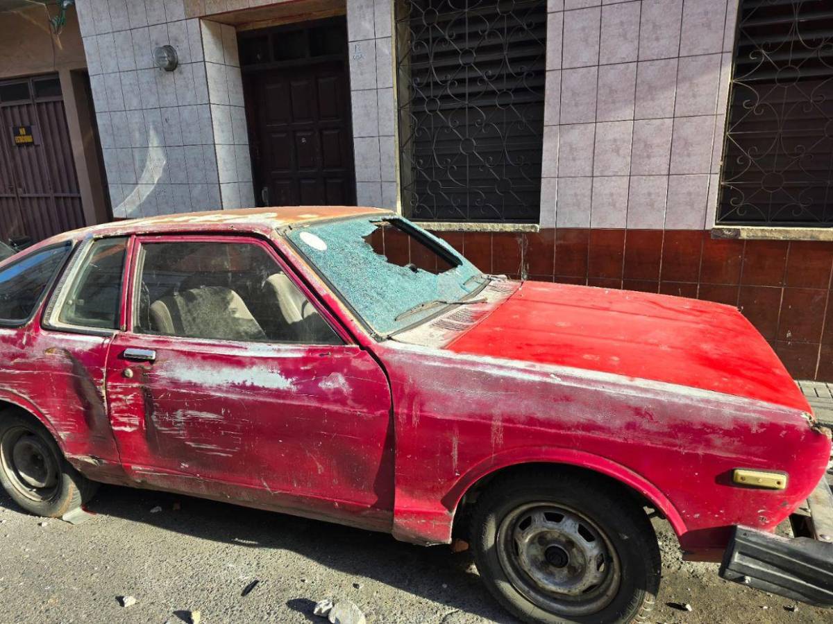 Destrozos a la propiedad privada tras lluvia de piedras y balazos antes del Motagua vs Olimpia