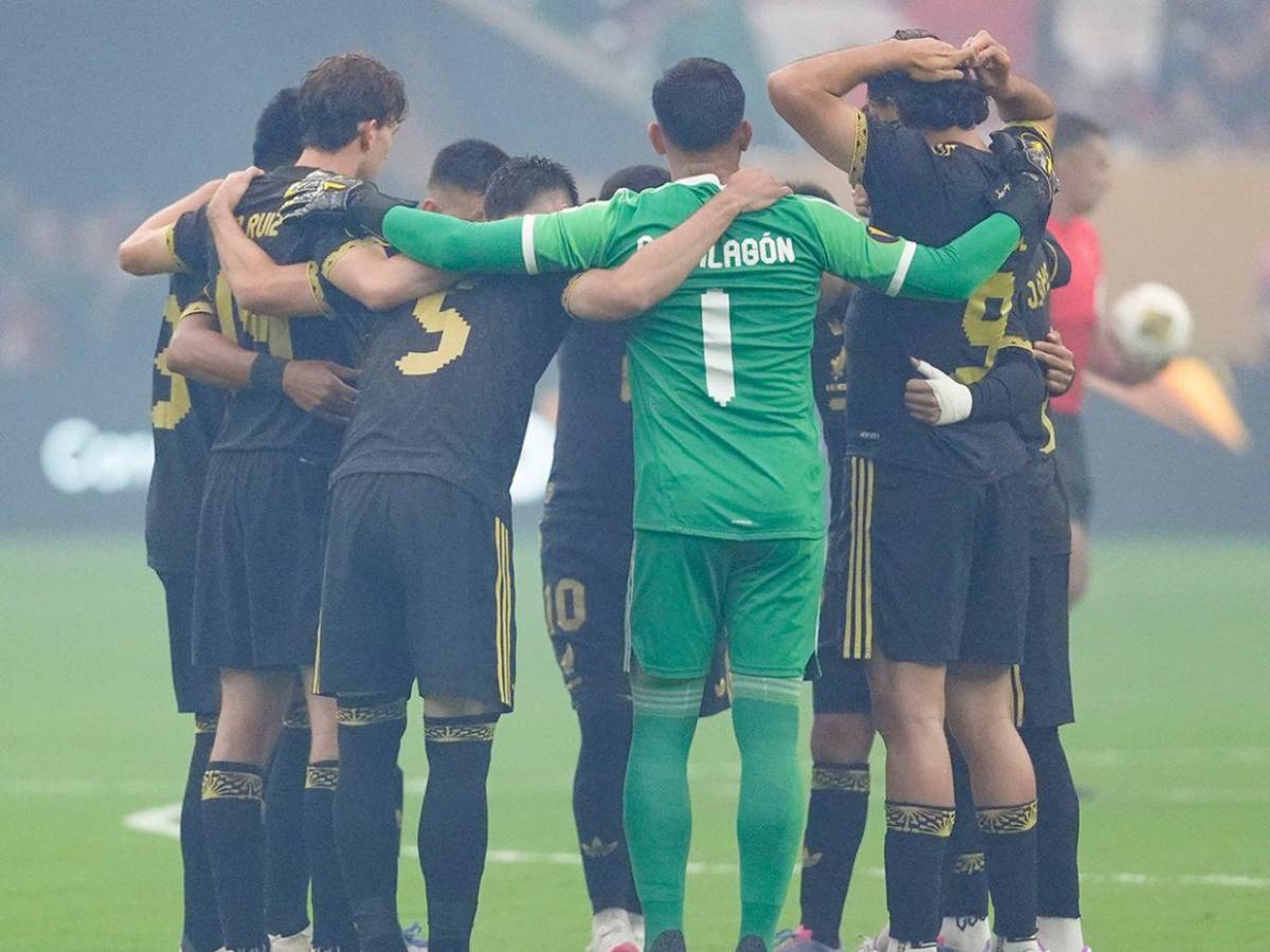 No se vio en TV: Euforia de México al levantar el título e Infantino celebra con los aztecas