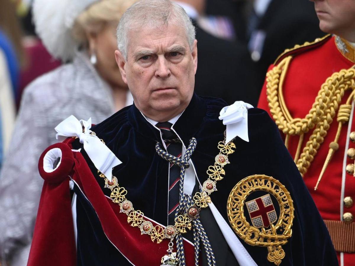 Abuso sexual y un espía chino: Así fue la caída en desgracia del príncipe Andrés