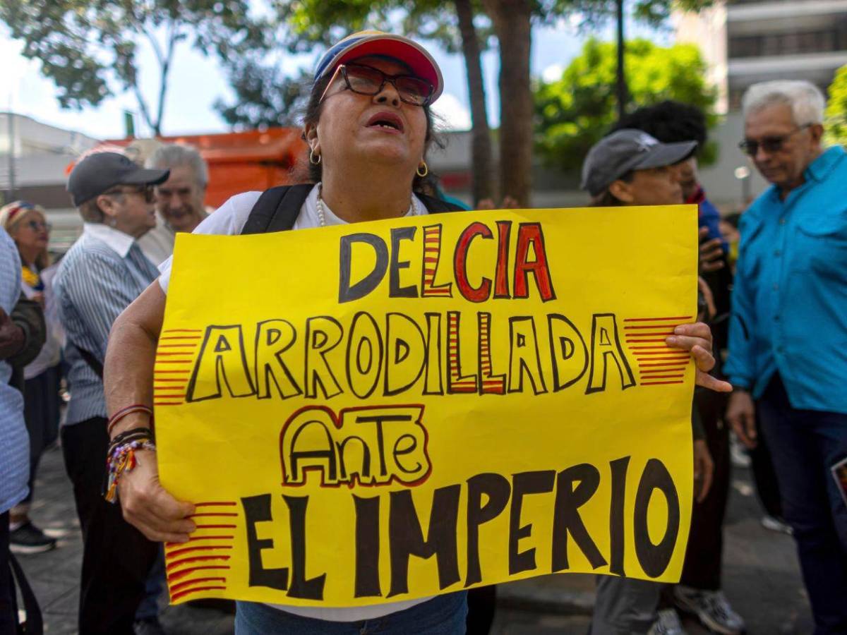 Protesta frente a sede de la ONU en Venezuela rechaza participación de Delcy Rodríguez
