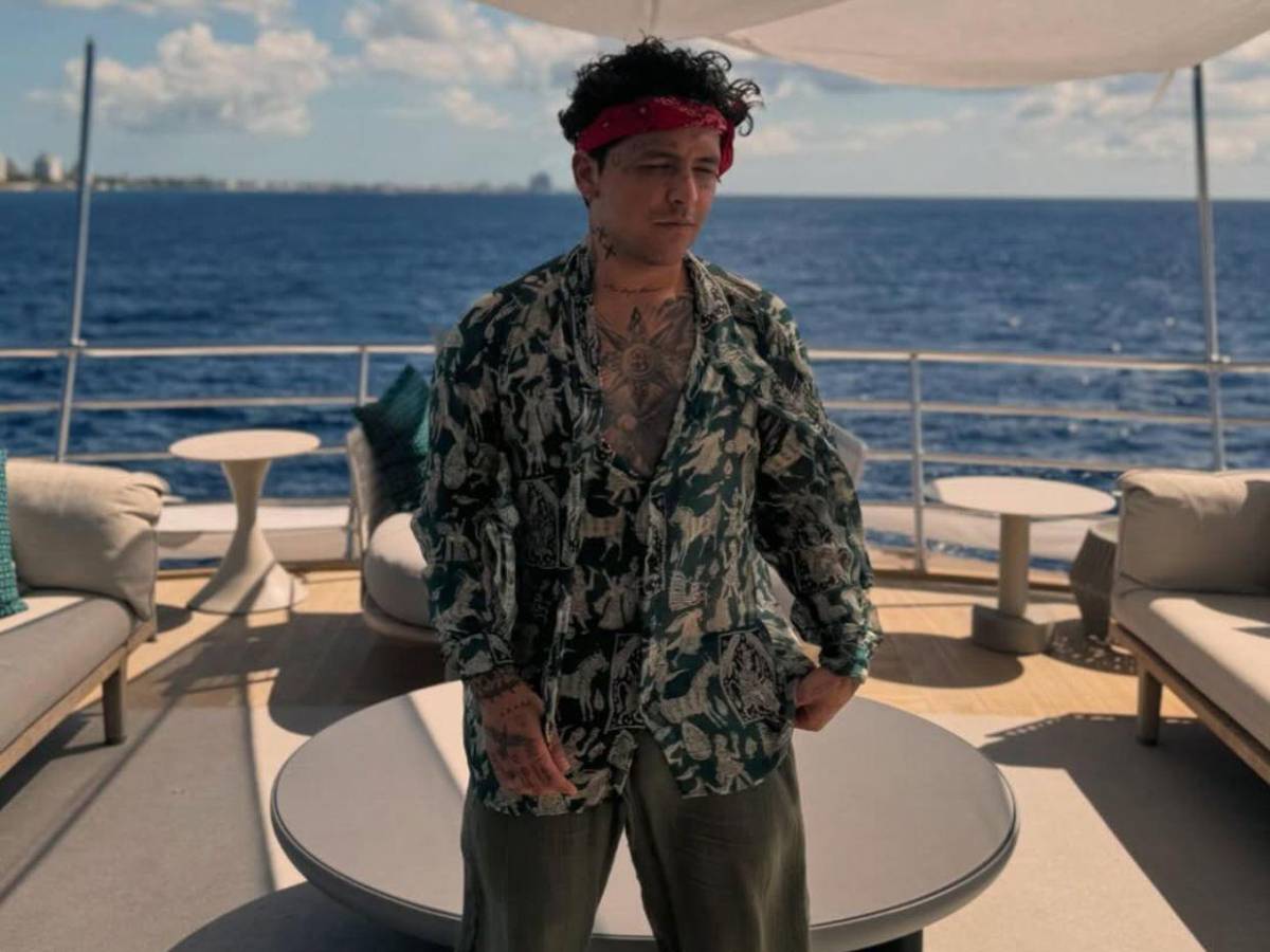 ¿Christian Nodal al pendiente del embarazo de Iveeth, su presunta amante?