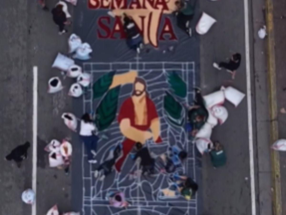 Fuertes lluvias destruyen coloridas alfombras elaboradas para la Semana Santa en SPS