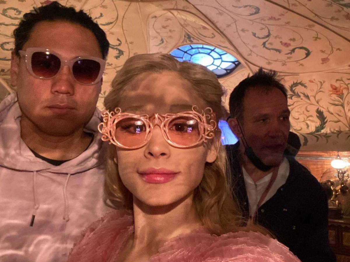 Ariana Grande lanza la versión deluxe de Eternal Sunshine este mes