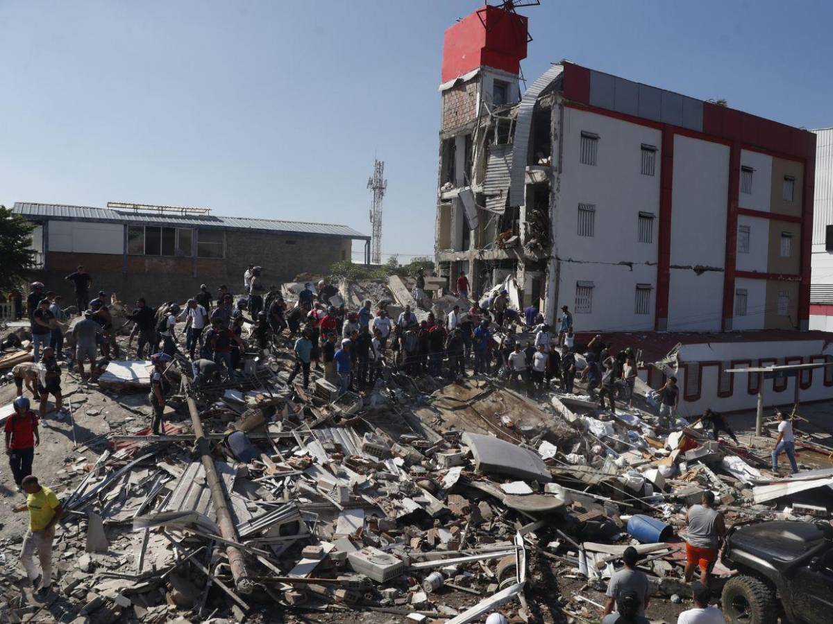 Al menos 20 edificios colapsados en Cali, sede de la reciente investidura presidencial