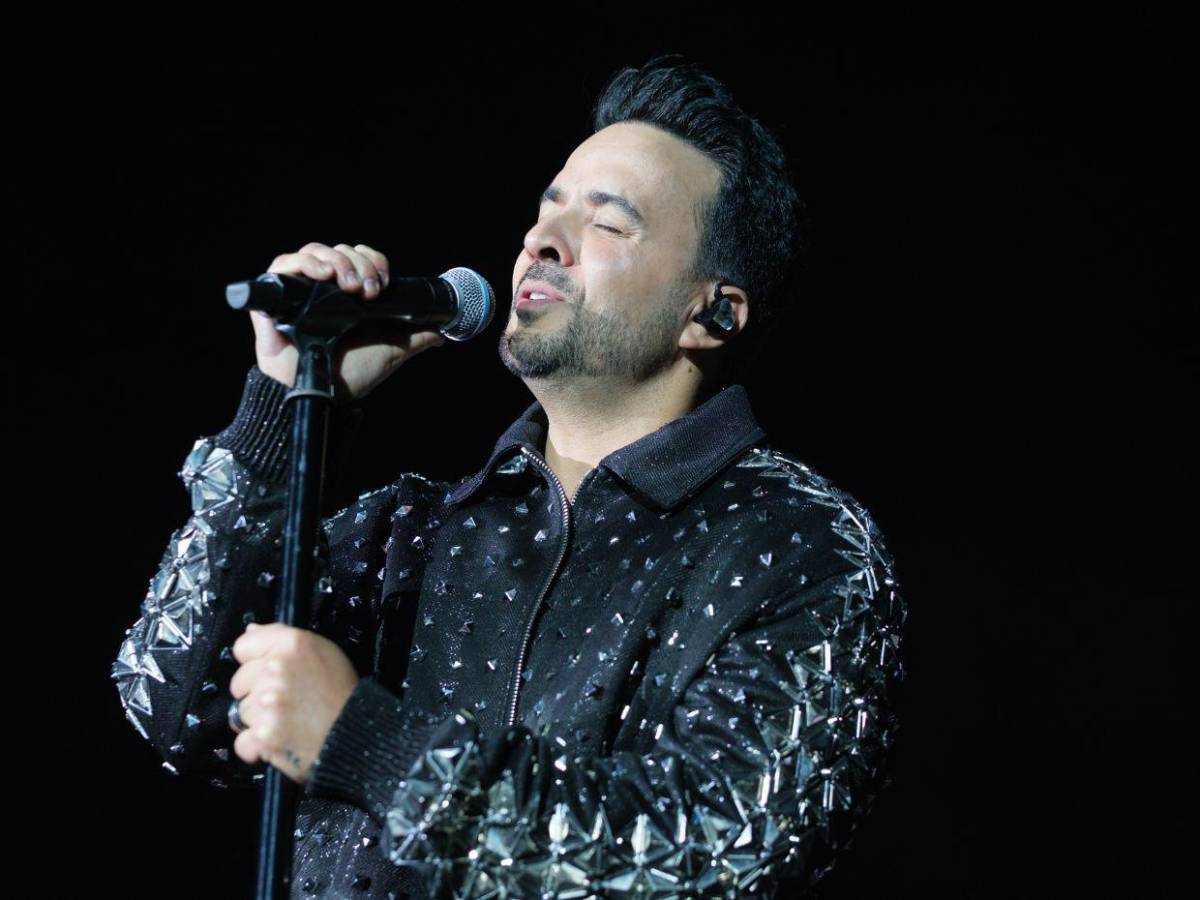 Antes de Bad Bunny: los latinos que abrieron camino en los Grammy Awards