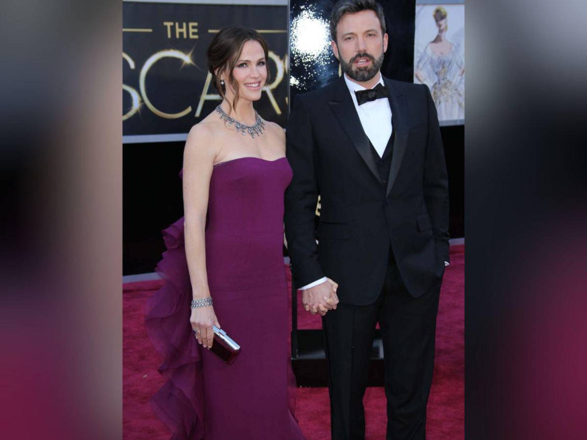 Ben Affleck dice que Jennifer López es una mujer espectacular