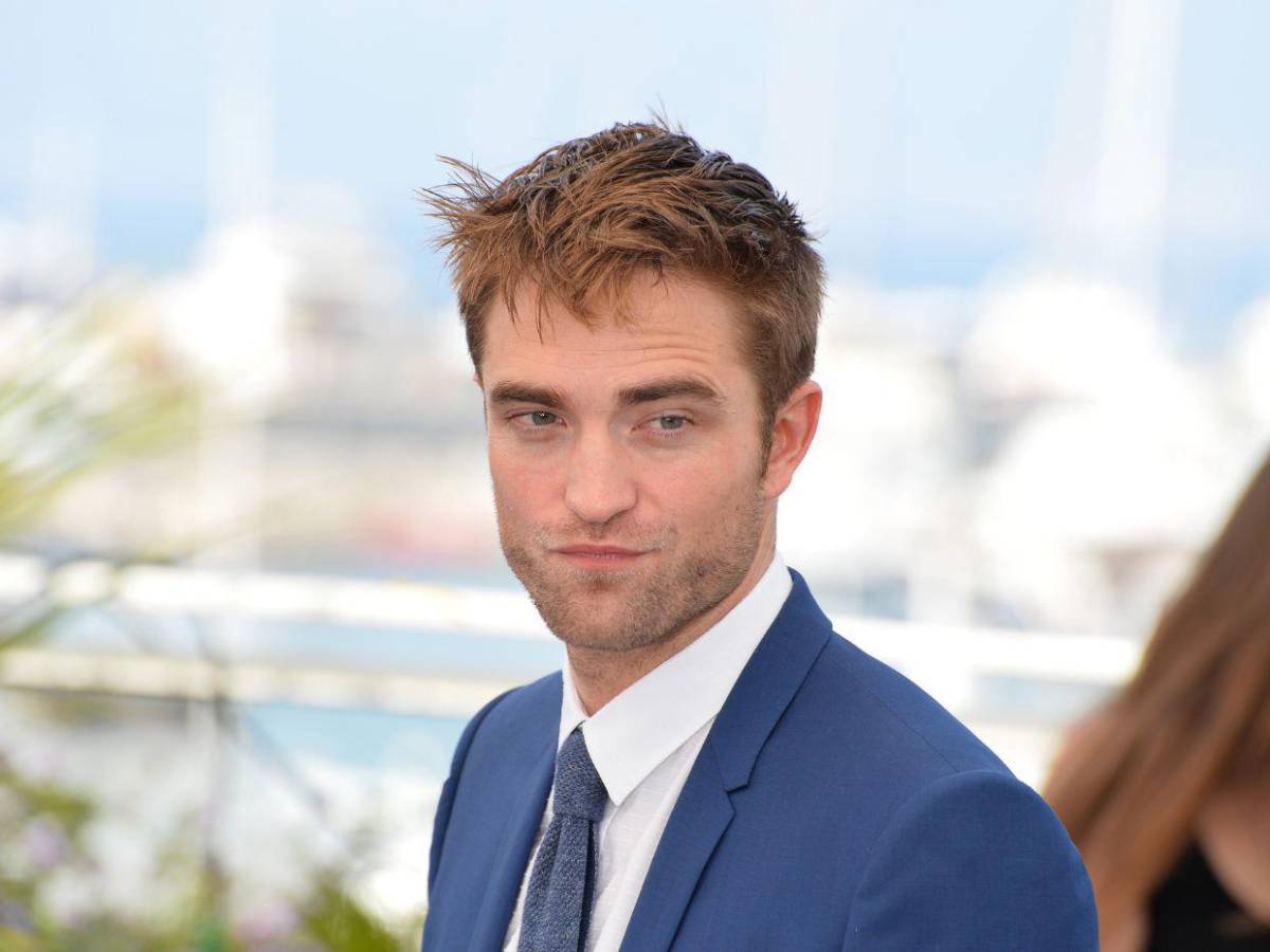 Robert Pattinson revela lo que vivió tras Harry Potter: Me la pasaba tocando en bares