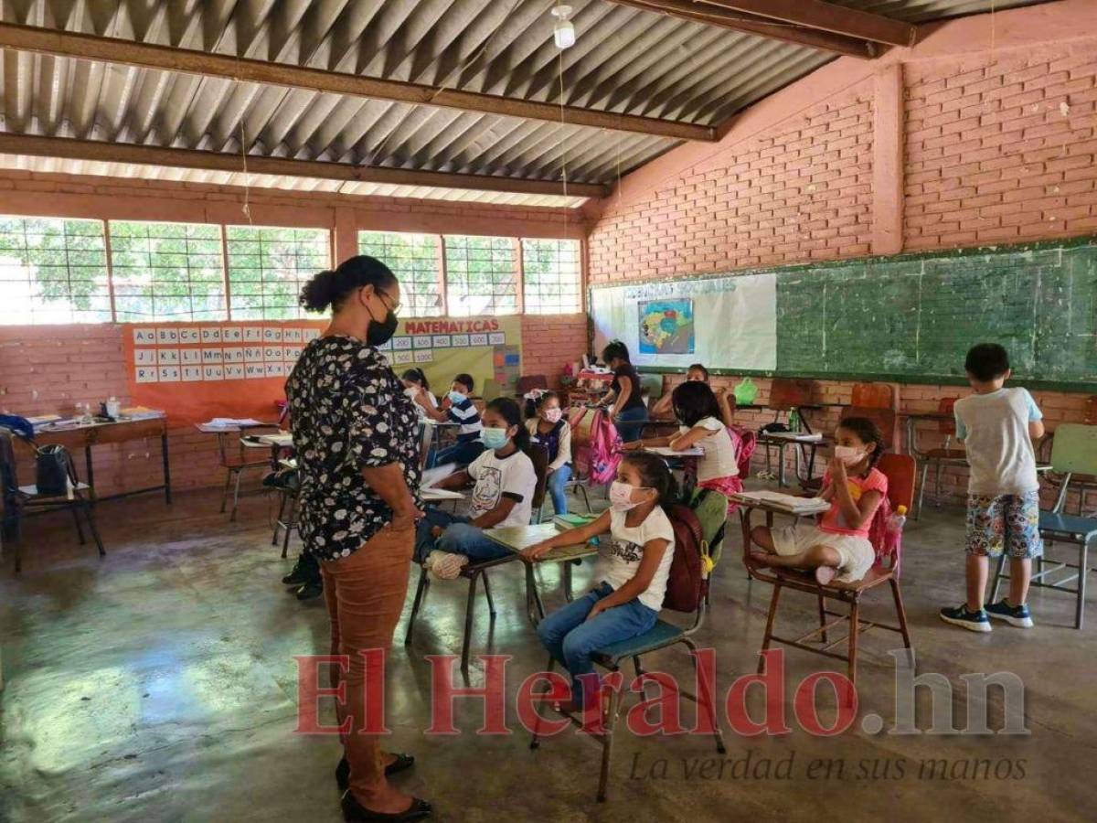 Sancionarán a los docentes que no estén en sus aulas de clase