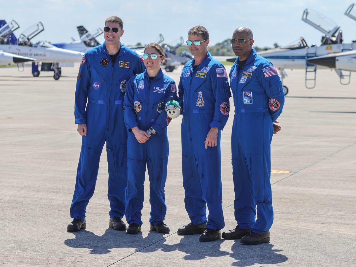 Astronautas de Artemis II antes de despegar a la Luna: “Esperamos que sea un destino para todos”