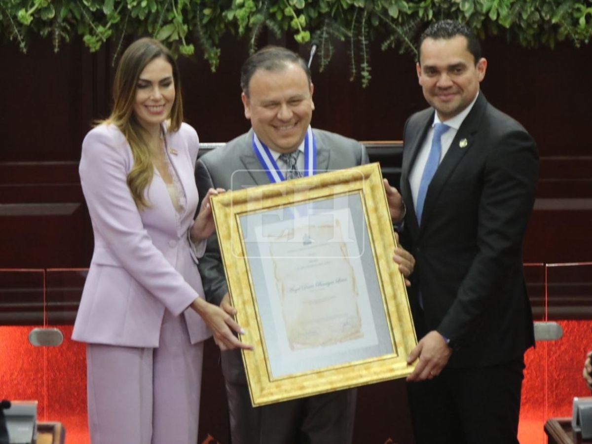 ¿Quiénes son los periodistas y fotorreporteros premiados por el Congreso Nacional este 2026?