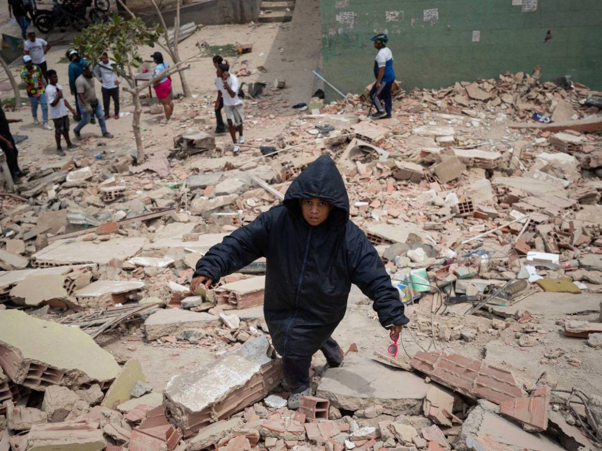 Venezuela sigue contando víctimas: aumenta a 920 la cifra de fallecidos por terremotos
