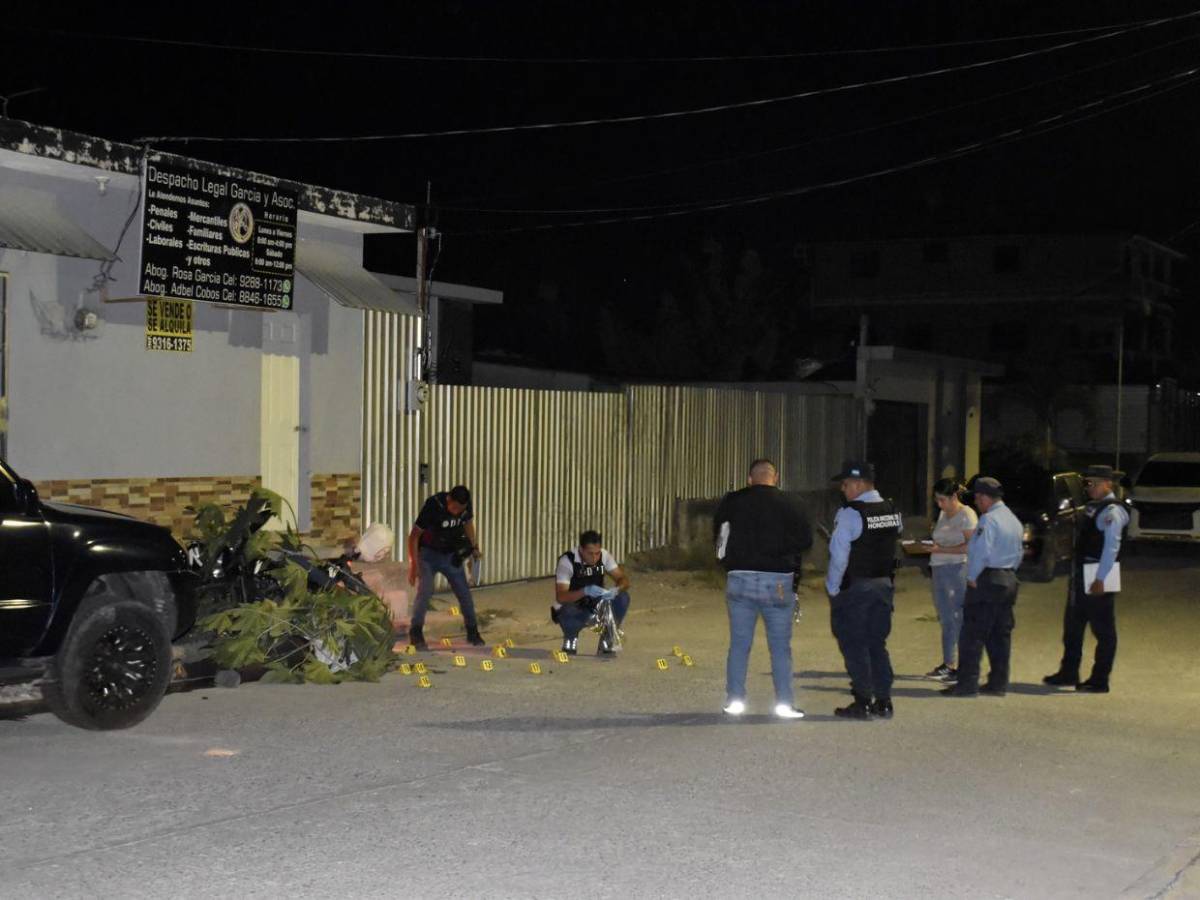 Identifican a dos jóvenes acribillados en Copán; hallaron 20 casquillos en la escena