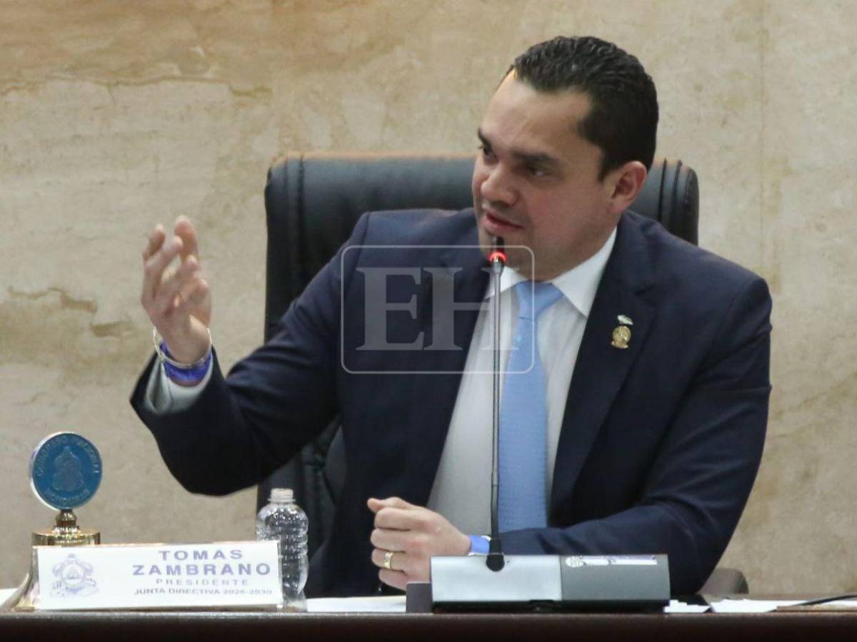 ¿Qué sanciones tendrán diputados que no cumplan con el nuevo código de vestimenta del Congreso?