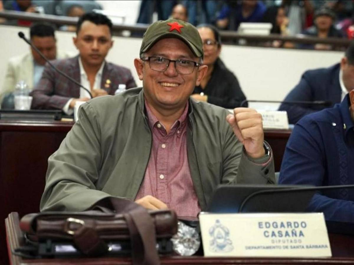 Anomalías en plaza inventada de Edgardo Casaña con la que ganaba L 53 mil mensuales