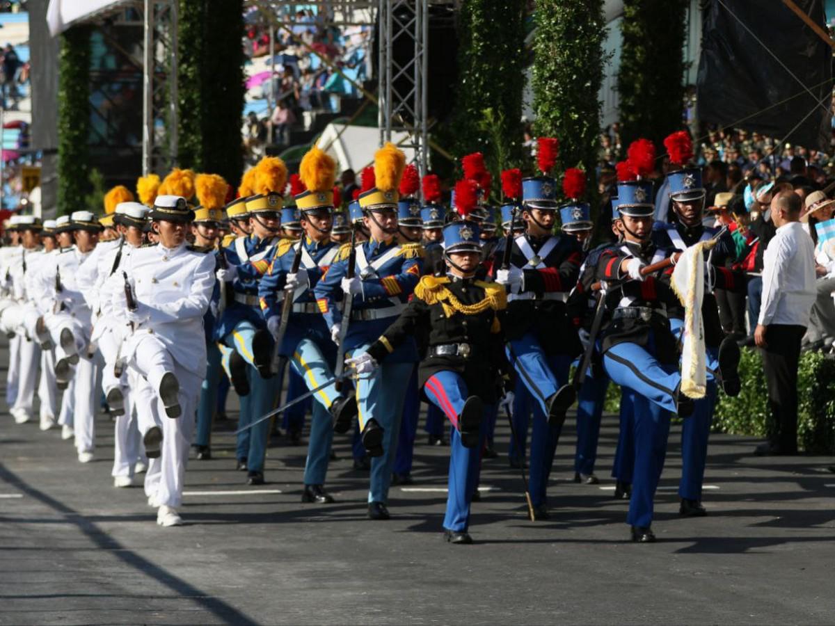 Los videos que dejó el desfile por los 202 años de independencia en Honduras