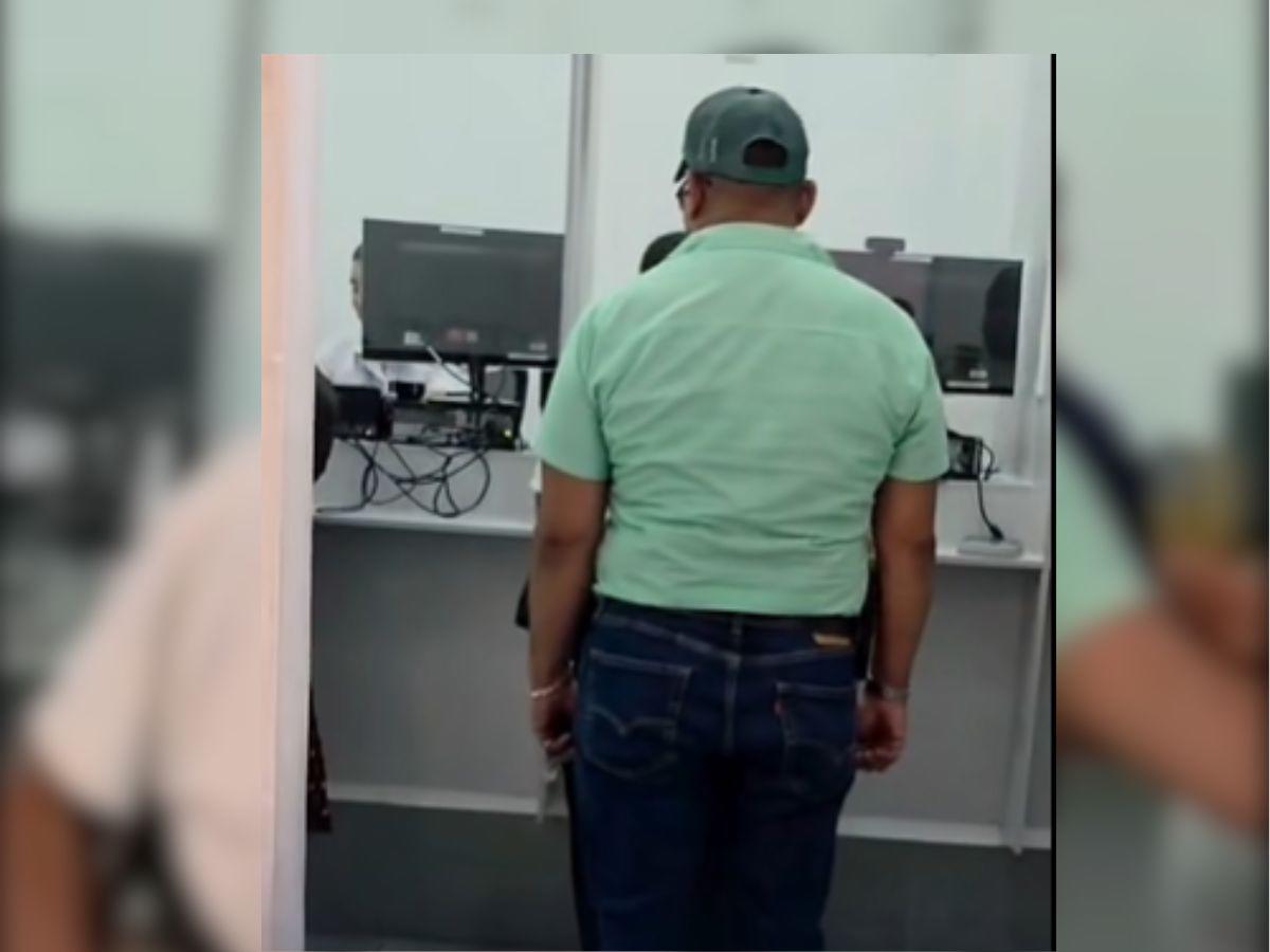 Apóstol Chago quedó en libertad tras varios meses preso en El Salvador: ¿Cómo luce?