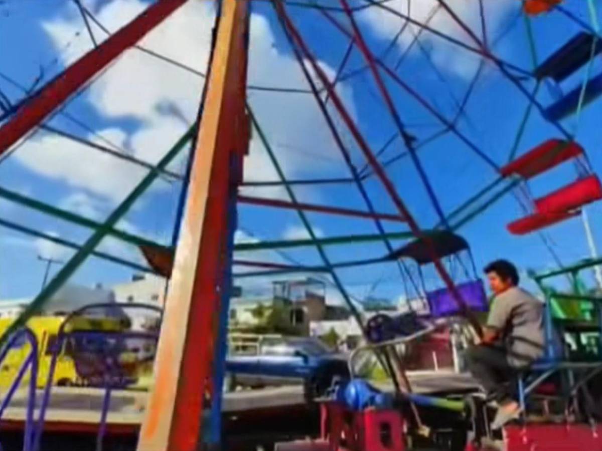 Joven cae de juego mecánico en feria de Santa Rosa de Copán