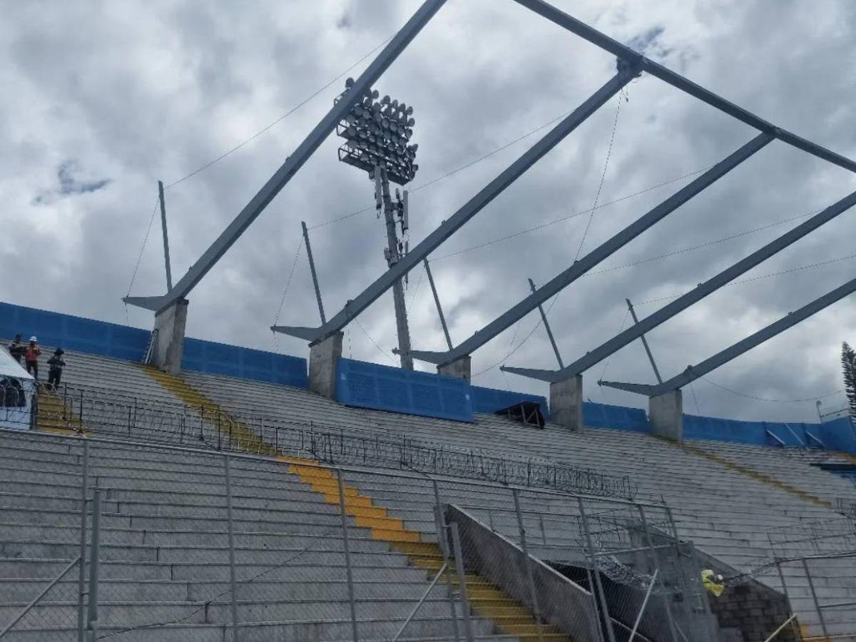 Nuevas fotos: Así va quedando el Estadio Nacional con el techo que le están instalando