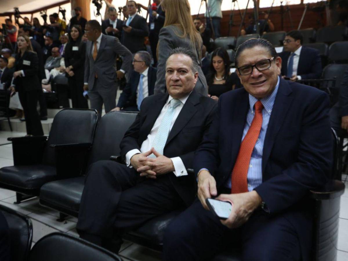 Con puntualidad y ambiente tranquilo se instaló la primera legislatura del Congreso