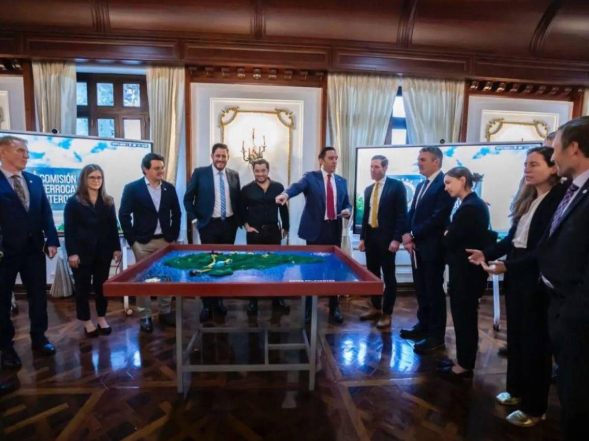 Las nuevas decisiones de Nasry Asfura con el proyecto de tren interoceánico