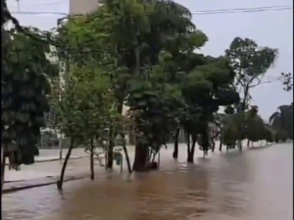 Lluvias vuelven a azotar el sur de Brasil y dejan unos 1,300 damnificados