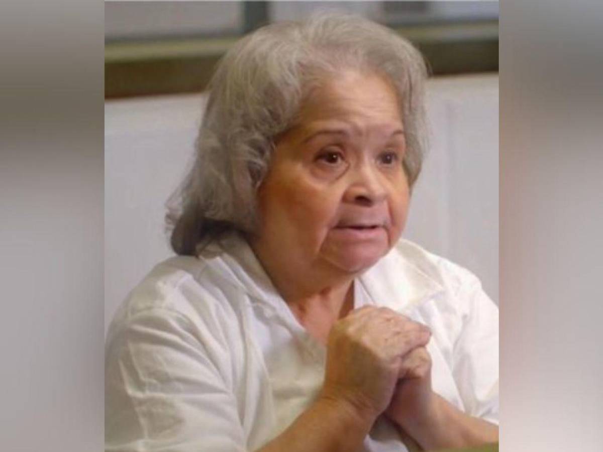 Yolanda Saldívar, asesina de Selena, en shock tras libertad condicional negada