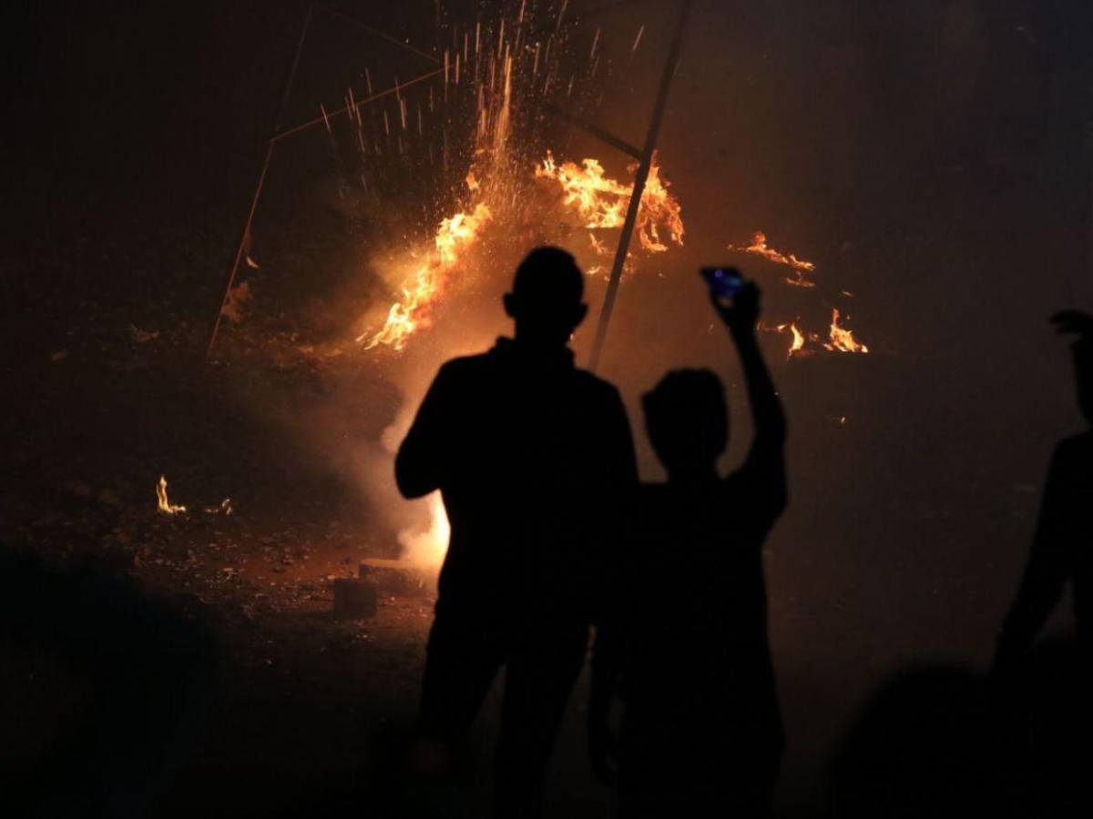 ¡Bienvenido 2026! Capitalinos iluminaron el cielo para celebrar el año nuevo
