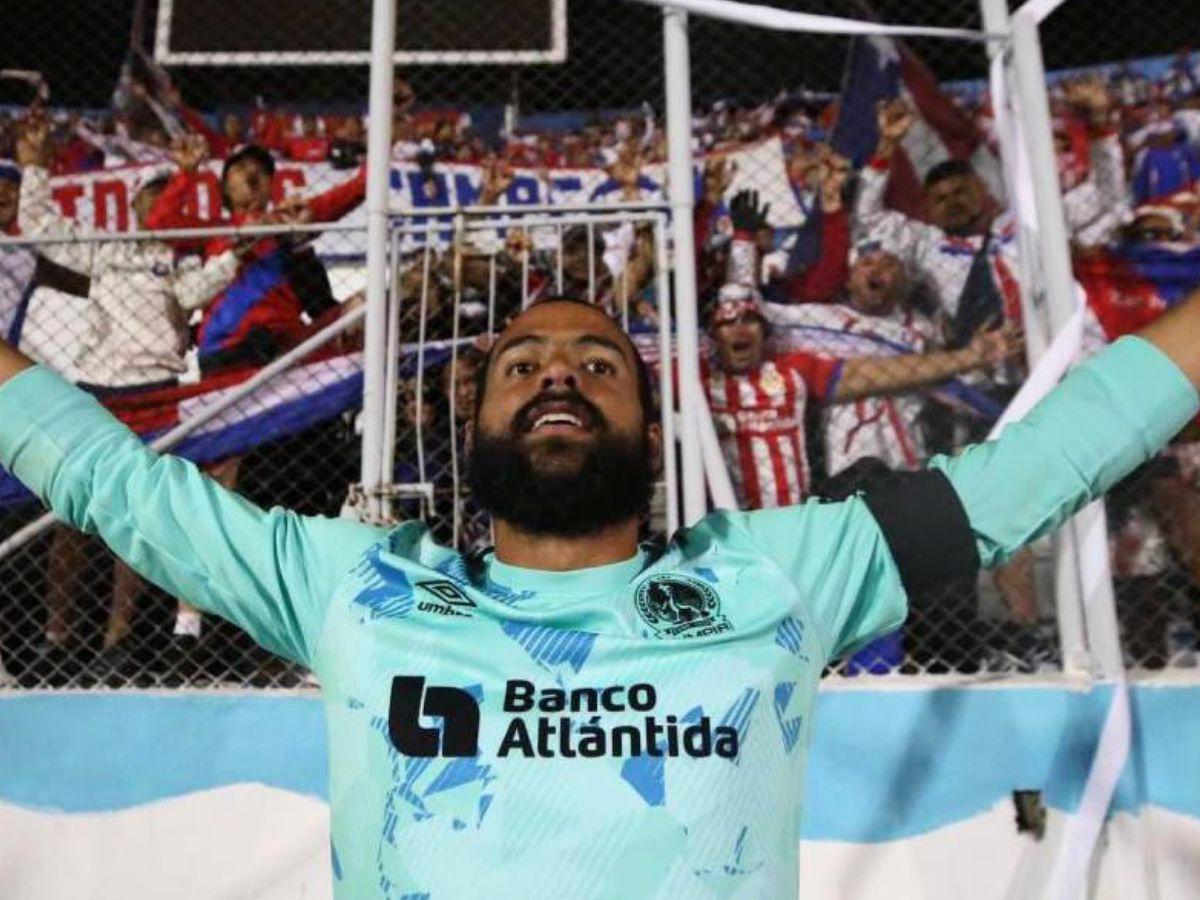 Edrick Menjívar habla del récord de 41 encuentros invictos, ¿hay otro reto?