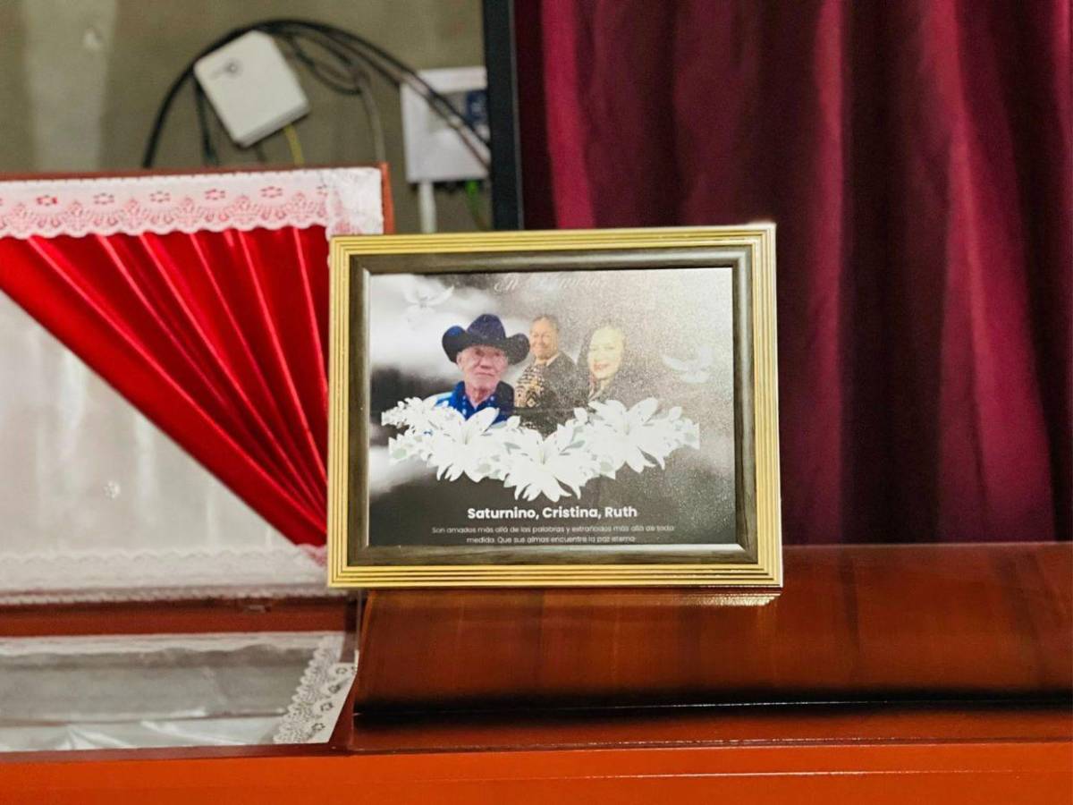 Velan a Saturnino, Cristina y Ruth, víctimas de accidente en carretera a Olancho