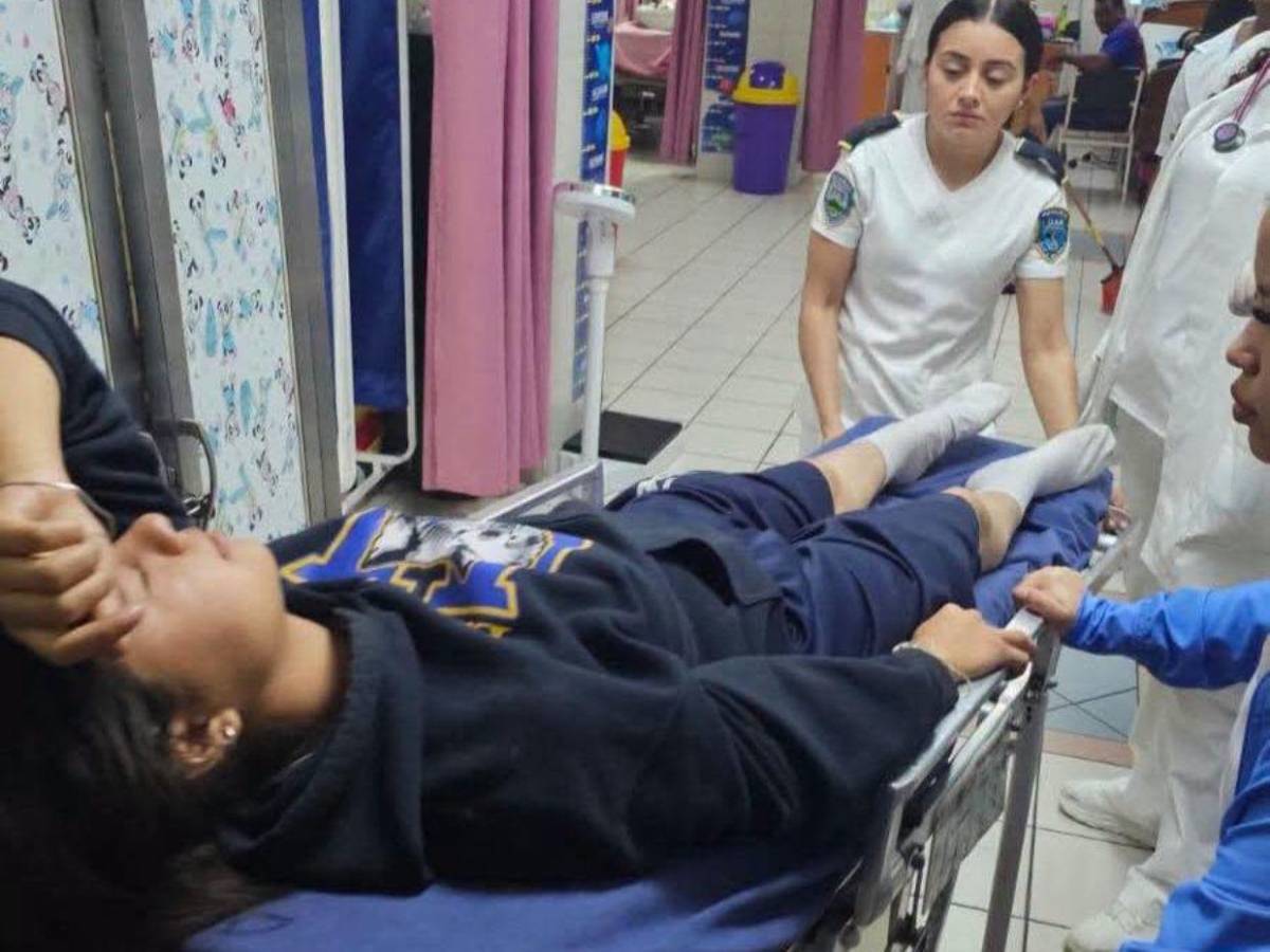 ¿Licencia vencida y exceso de velocidad? Lo que enfrenta conductor de bus escolar accidentado en el anillo