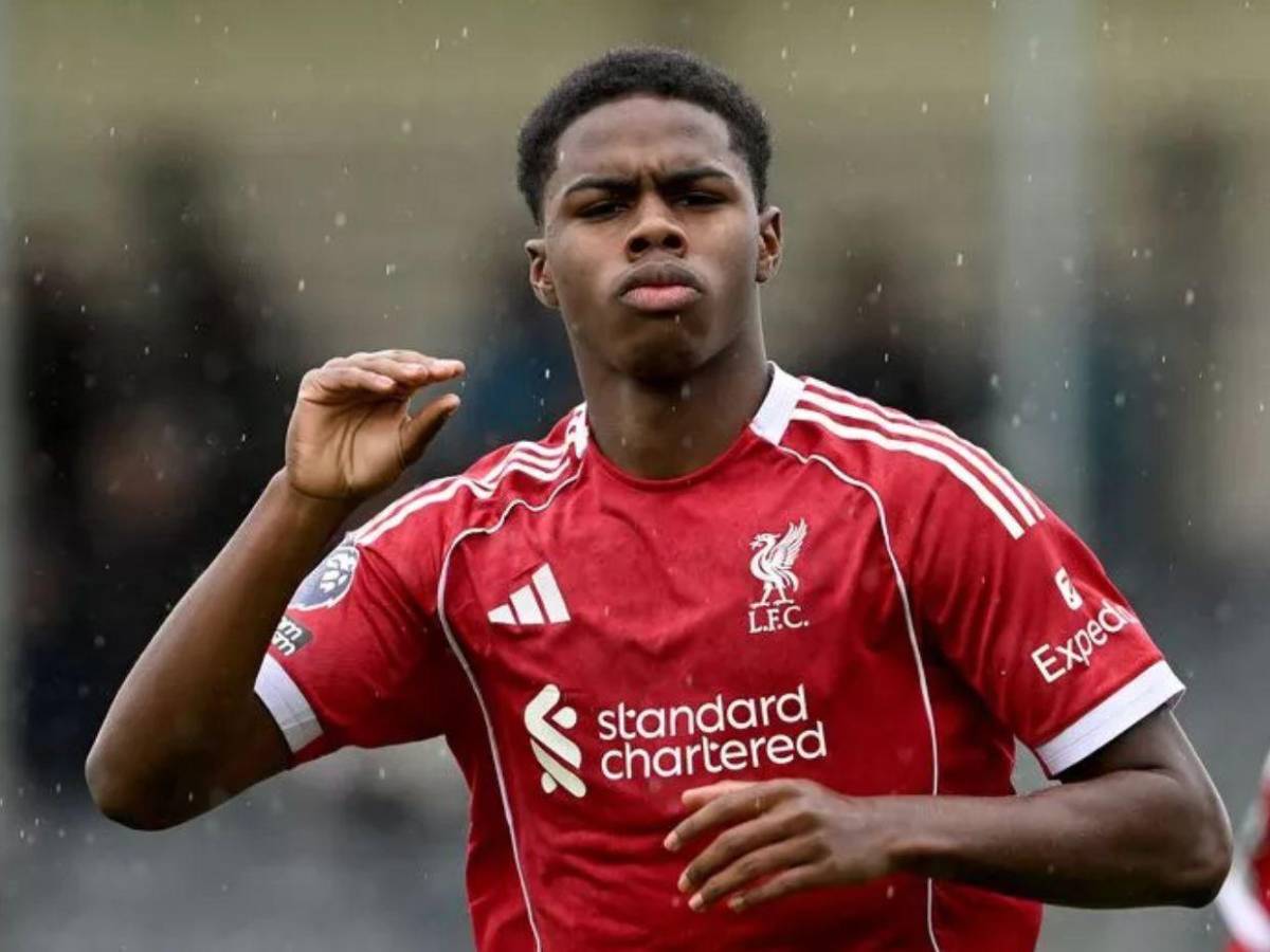 ¿Quién es Keyrol Figueroa, el nacido en Tegucigalpa que fue convocado por el Liverpool?