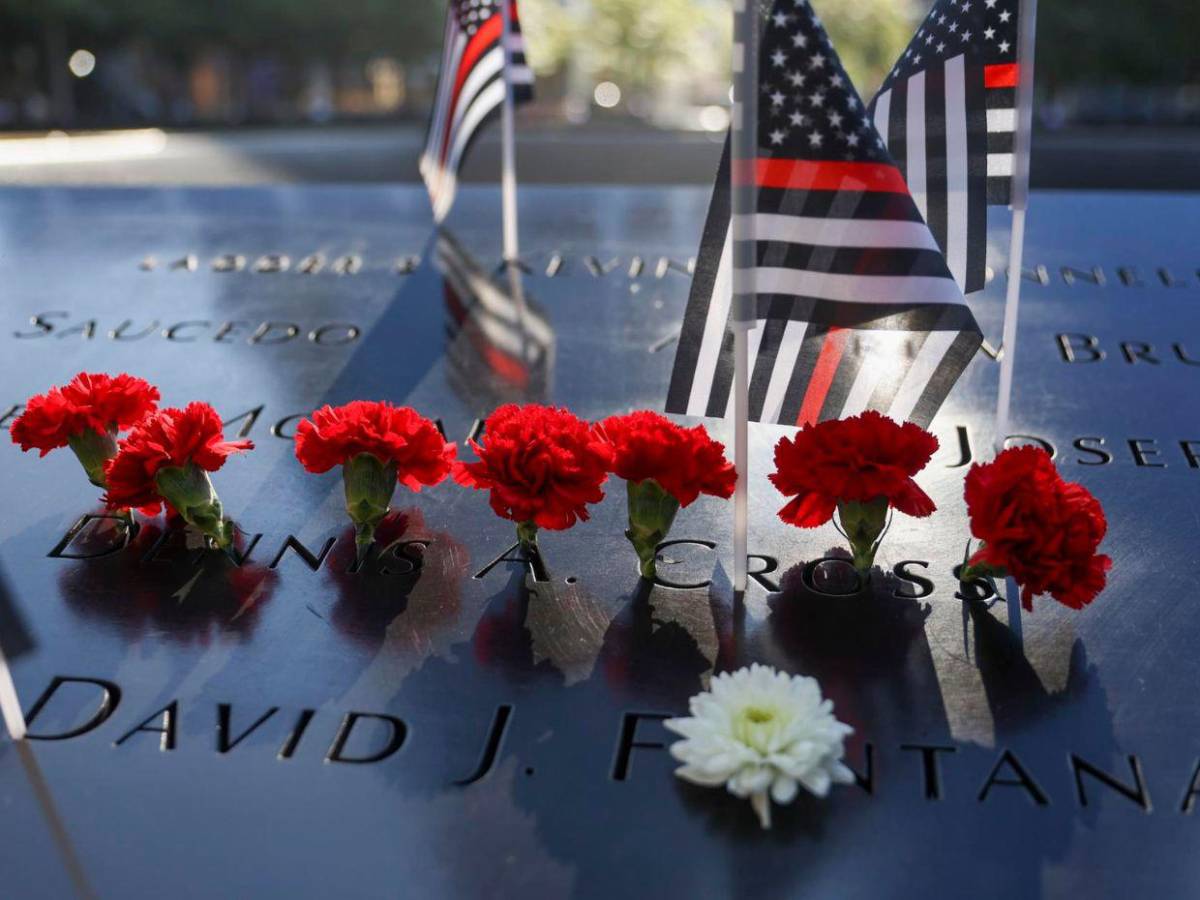 Nueva York recuerda a sus muertos en la tragedia de las Torres Gemelas hace 24 años