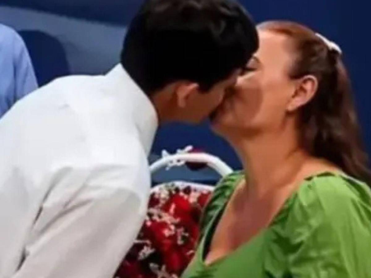 Pastora de 67 años se casa con joven de 18 en Brasil: Dios me mostró que sería mi esposo