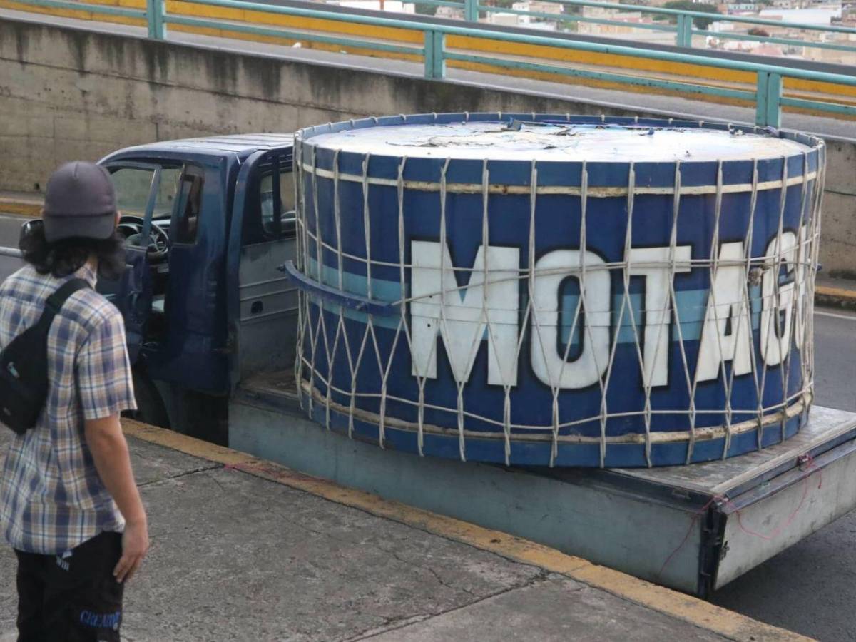 Aficionados del Motagua llegaron al estadio para vivir la fase triangular