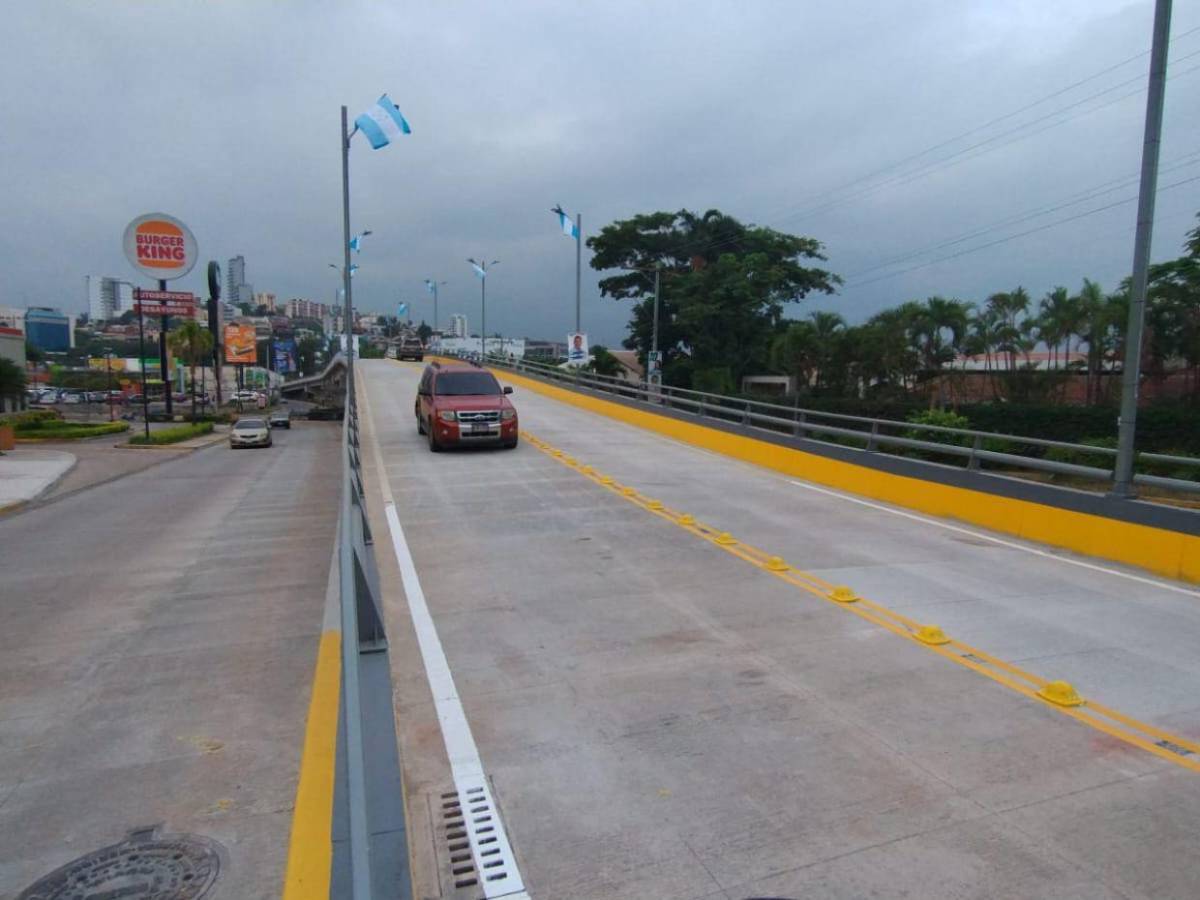 En fotos: así luce el recién inaugurado puente del bulevar Juan Pablo II
