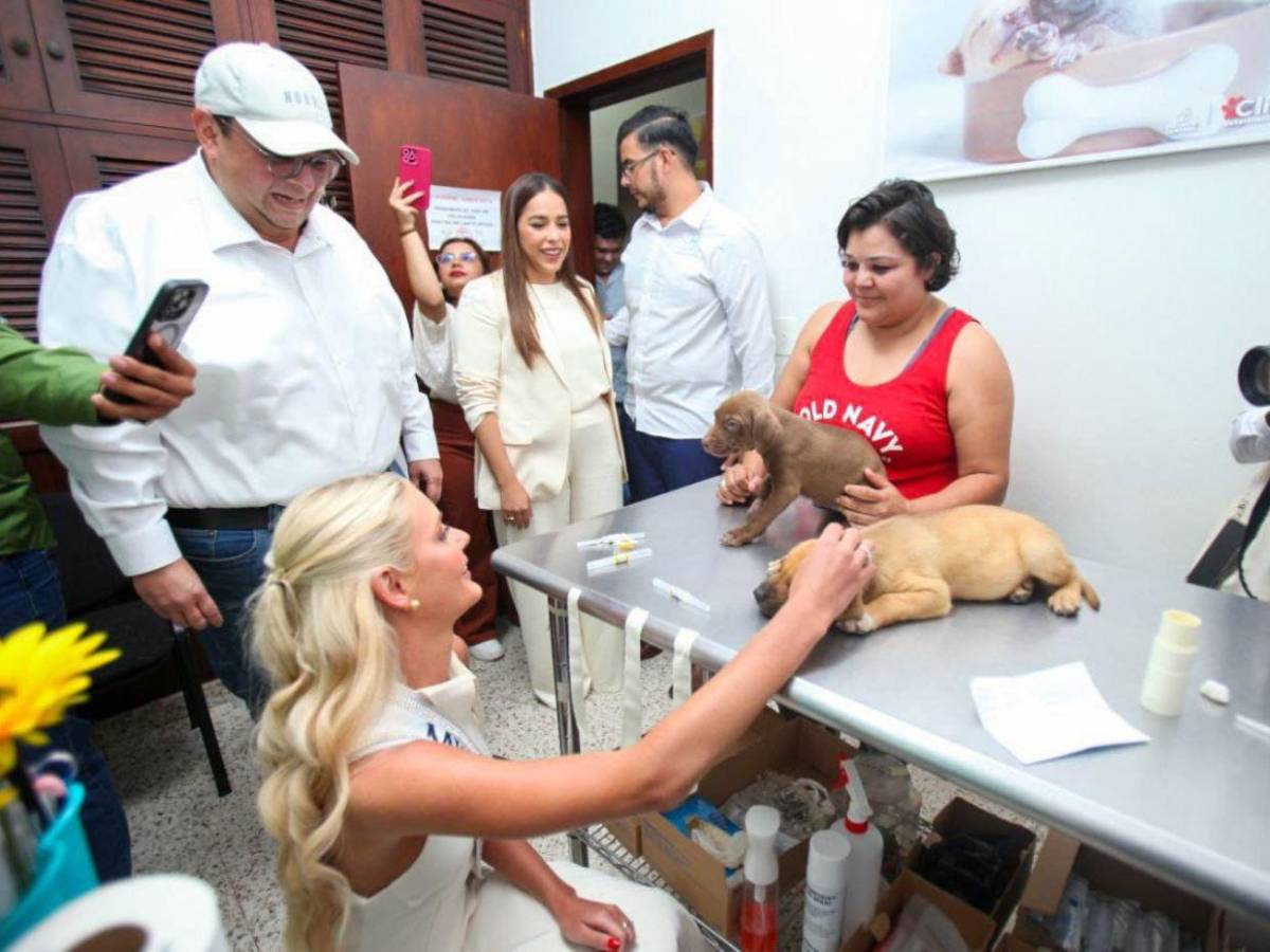 Publican fotografías oficiales del encuentro entre Victoria Kjær y Xiomara Castro