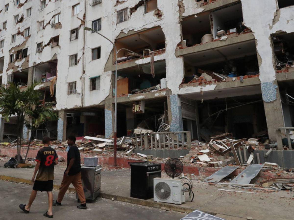 Venezuela: disminuye la búsqueda de sobrevivientes y se intensifica la remoción de escombros