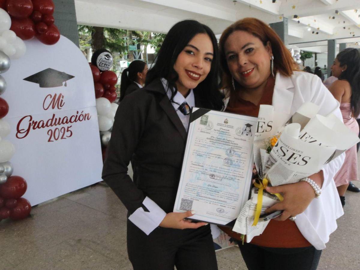 El emblemático Central Vicente Cáceres entrega 700 nuevos profesionales