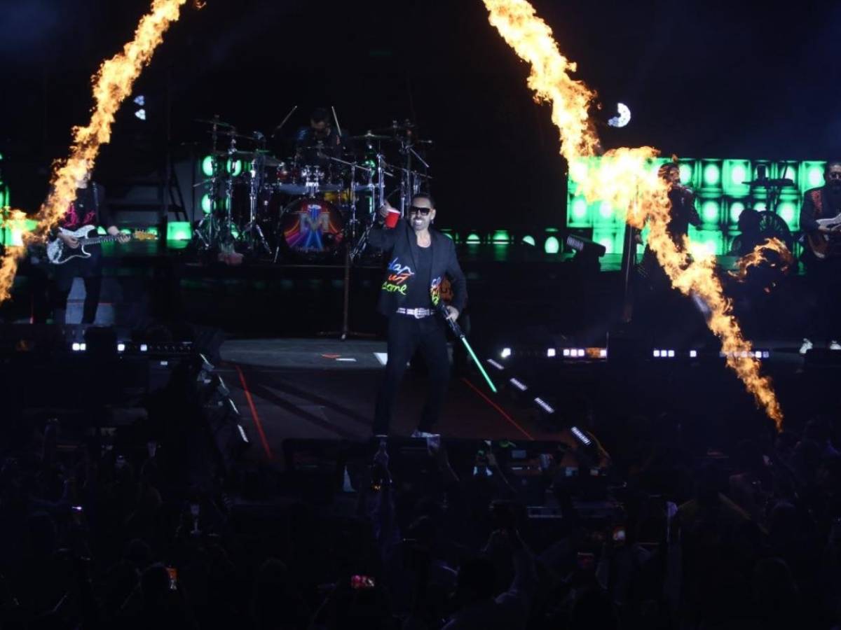 Matute llenó de nostalgia Tegucigalpa con su Disco Stereo Tour