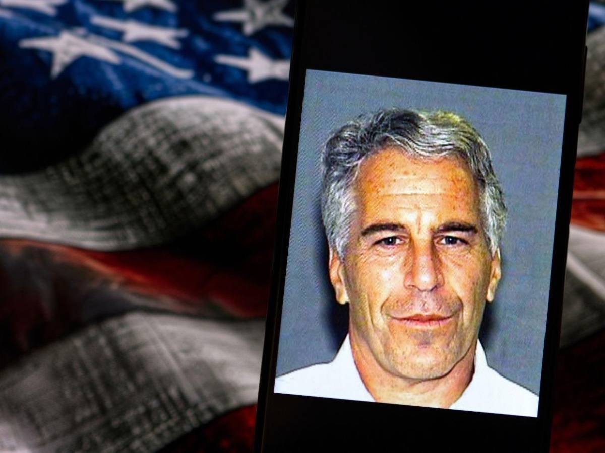 Gracias por cuidarme: Destapan visitas de Ferguson a Epstein mientras él cumplía condena