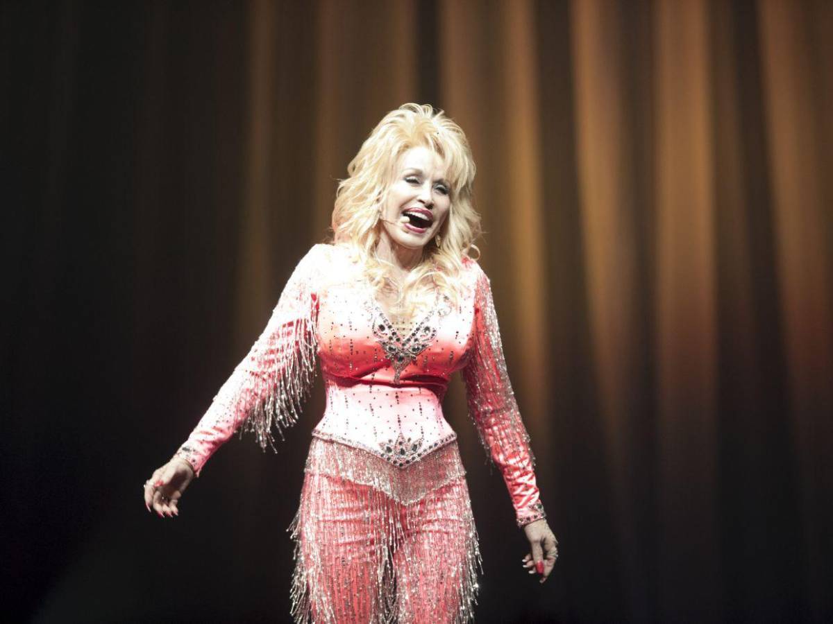 Dolly Parton regresa a los escenarios tras ocho años sin giras oficiales
