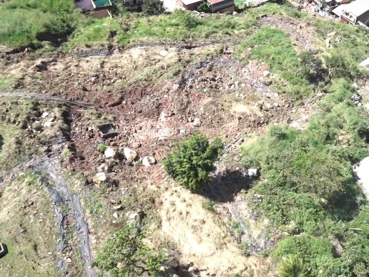 El Reparto se sigue derrumbando: imágenes aéreas de los daños en la zona de riesgo