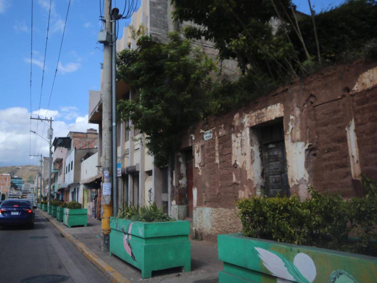 Centro histórico de Tegucigalpa se deteriora ante el abandono de sus inmuebles