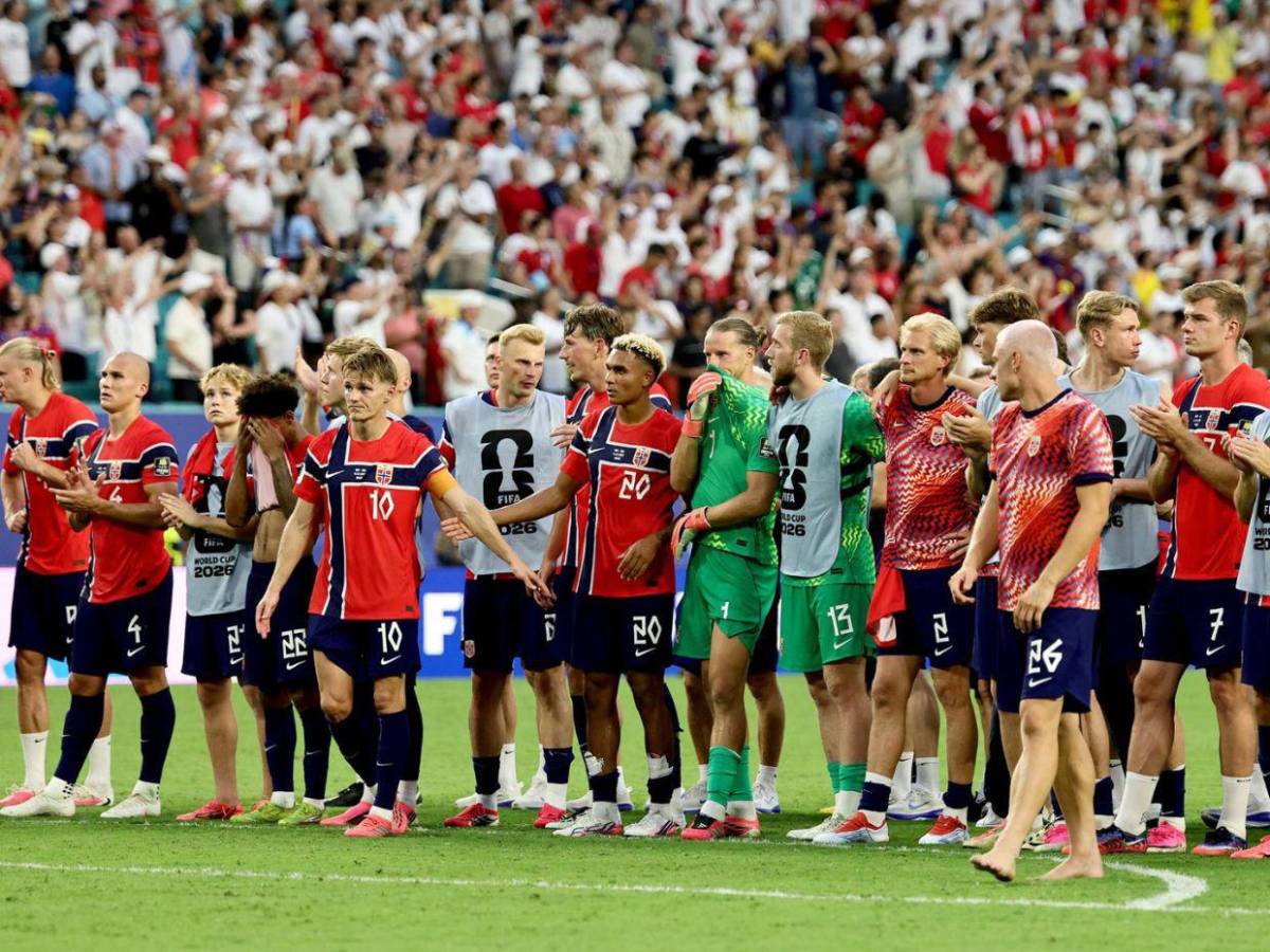 ¿El balón rozó una cámara aérea? Polémica por gol de Inglaterra ante Noruega en el Mundial