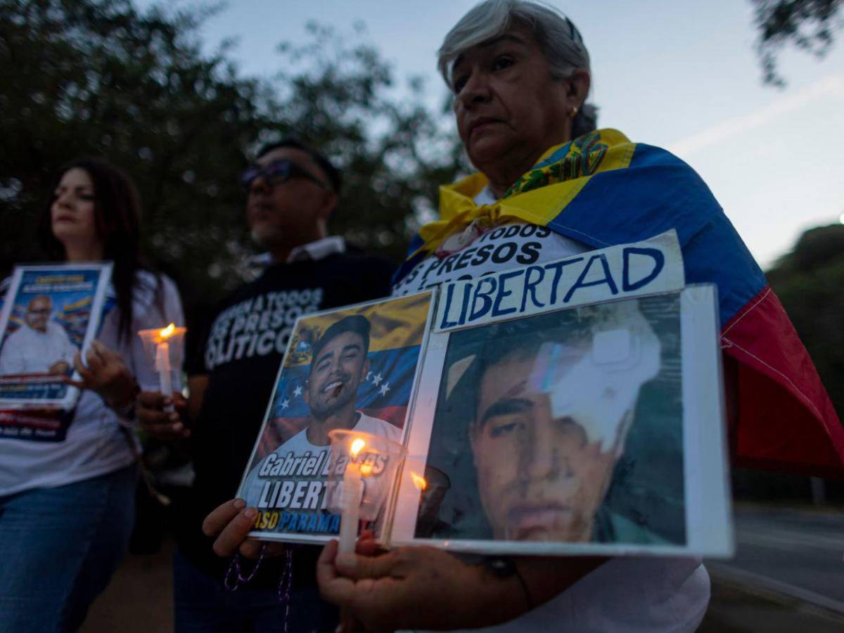 Siguen vigilias por los presos políticos en Venezuela