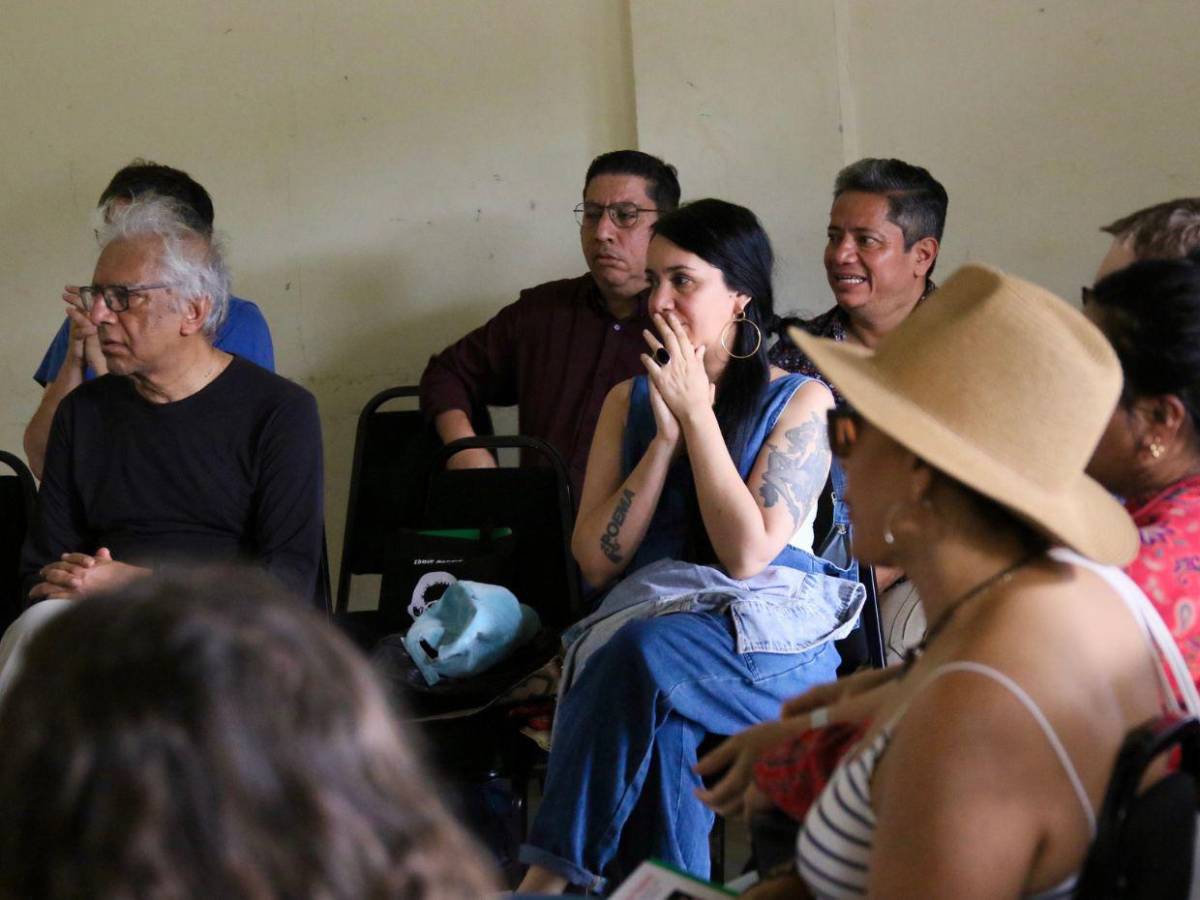 Poetas de Latinoamérica y Europa unifican voces e idiomas en Los Confines 2026